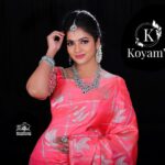 Chitra Instagram – Saree @koyamssilk_
Camera @shagulphotography
Mau @jeevitha.mua
Blouse @j2fashions
Jewel @new_ideas_fashions