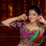 Chitra Instagram – Beautifully Captured and Elegantly Edited by
@oncemore.photography
#Nammachennaiphotographer
A team of Class, Creativity & Credibility
.
.
.
Make over @rekha_.makeupartist 
.
. 
Outfit & Styling : @savinidii 
Jewellery : @savinidii_jewellery 
.
.
Location: @arangaa.space