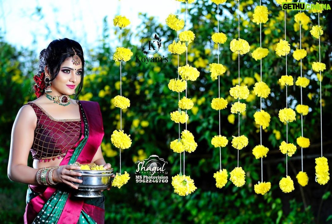 Chitra Instagram - Saree. @koyamssilk_ Camera. @shagulphotography MUA . @jeevitha.mua Jewel. @new_ideas_fashions Blouse. @lakshana_makeup_boutique