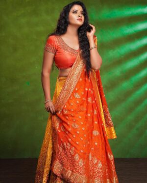 Chitra Instagram - Mua : @laavi_me @lavanya_makeupartist
Photography : @artsystudios.india 
Outfits : @naziasyedofficial 
Organised : @wedding.destination.chennai
Jewellery : @wowbridaljewel