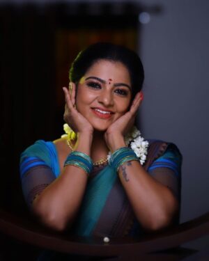 Chitra Instagram - “With the new day comes new strength and new thoughts.”😍🥰😍
Saree by @yaalaboutique 
Blouse by @as_ladies_stitch