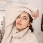 Chitra Shukla Instagram - 💕Love this #gulabiwinter #winter #time #swipeleft #chitrashukla India
