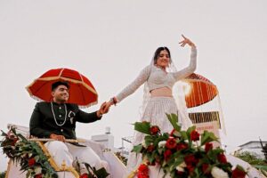 Chitra Shukla Instagram - Glimpses of Grand Procession of our Wedding 😊🥰♥️✨on #111223 

#vcwedding #vaibhikaupadhyay #chitrashuklaupadhyay #chitrashukla #vc #weddingtime #bestever #shadi #withallrituals 

@weddingbellsphotography 
@sonichawla_makeovers @neume_salons @rs_sonalbridalmehandi @krystalfashionjewellery