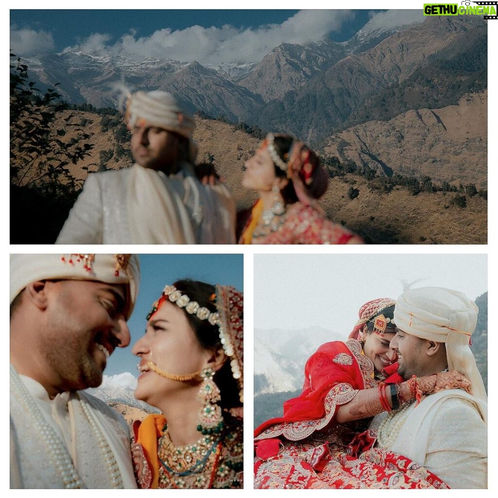 Chitra Shukla Instagram - VAIBHAV&CHITRA Payr sucha ho toh sab possible hai❤ Triyuginarayan is a well known hindu pilgrimage located in the Rudraprayag district of Uttrakhand. When Chitra and Vaibhav decided to get married at triyuginarayan we were like is it possible? They said it is possible and here they are. When you dream of marrying at the place where Shiva and Parvati got married and you are marrying in reality emotional moments. It was a Pure Bliss... Shot on: @canonindia_official #intimatewedding #destinationwedding #couple #bride #weddingsutra #weddingwire #northindianwedding Triyuginarayan Temple