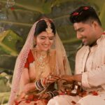 Chitra Shukla Instagram - Engagement day 💍 💍 #monday #4thdecember2023 #vcwedding #vaibhavupadhyay #chitrashukla #vc #chitrashuklaupadhyay #vaichi #vaibhavchitra #wedding Indore, India