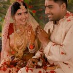 Chitra Shukla Instagram - Engagement day 💍 💍 #monday #4thdecember2023 #vcwedding #vaibhavupadhyay #chitrashukla #vc #chitrashuklaupadhyay #vaichi #vaibhavchitra #wedding Indore, India