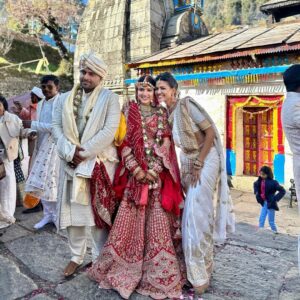 Chitra Shukla Instagram - 08/12/2023 Mere Yaar ki Shaadi Hain….

Cant believe you got Married Ch 
And I actually witnessed your wedding and played the role i have played all my life for you 

Main hu toh tujhe fir aur kya chahiye 🤪
 
I wish you all more Love Happiness Peace eace with this new beginnings in Life 
I want to see you happier and really proud of the way you handled it all so far 
I loveeeeeeee You and am there for you the way i have always been 🫂