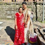 Chitra Shukla Instagram - 08/12/2023 Mere Yaar ki Shaadi Hain…. Cant believe you got Married Ch And I actually witnessed your wedding and played the role i have played all my life for you Main hu toh tujhe fir aur kya chahiye 🤪 I wish you all more Love Happiness Peace eace with this new beginnings in Life I want to see you happier and really proud of the way you handled it all so far I loveeeeeeee You and am there for you the way i have always been 🫂 शिव पार्वती विवाह स्थली श्री त्रियुगीनारायण