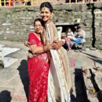 Chitra Shukla Instagram - 08/12/2023 Mere Yaar ki Shaadi Hain…. Cant believe you got Married Ch And I actually witnessed your wedding and played the role i have played all my life for you Main hu toh tujhe fir aur kya chahiye 🤪 I wish you all more Love Happiness Peace eace with this new beginnings in Life I want to see you happier and really proud of the way you handled it all so far I loveeeeeeee You and am there for you the way i have always been 🫂 शिव पार्वती विवाह स्थली श्री त्रियुगीनारायण