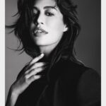 Chitrangada Singh Instagram - 🖤🤍 ..a noir affair . . Images @taras84 Makeup &hair @eltonjfernandez Stylist @leepakshiellawadi