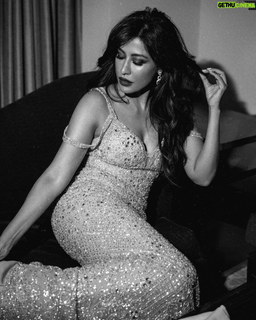Chitrangada Singh Instagram - 💛 . . For the event Makeup : @george_p_kritikos hair stylist: @ritashukla22 outfit : @chicandholland Jwellery: @karishma.joolry 📸: @jiphotographyofficial Styling @eshaamiin1