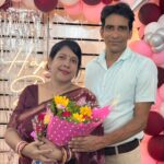 Cookies Swain Instagram – Happy anniversary, Mom and Dad. 💐
May your love continue to be a source of strength, inspiration, and joy to each other and to everyone around you.❤️ Cuttack, Odisha