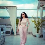 Cookies Swain Instagram - "Fashion is about dressing according to what’s fashionable. Style is more about being yourself." —Oscar de la Renta