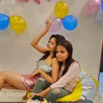 Cookies Swain Instagram – Happy Birthday to me 🤭❤️🙈
1st cake cutting with my world😍

@pratima.dolly30 
@_.suhaaniii.__ 
@officialsushreerashmi