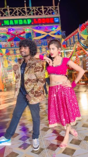 Cookies Swain Instagram - Maar Daare 🤩😎🥰

#reels #instagram #viralvideos #dance #dancereels #instalike #enjoy