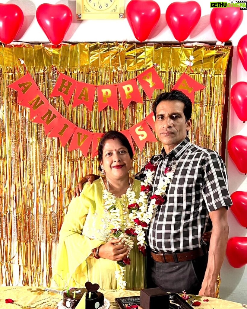 Cookies Swain Instagram - Happy anniversary, Mom and Dad. 💐 May your love continue to be a source of strength, inspiration, and joy to each other and to everyone around you.❤️ Cuttack, Odisha