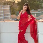 Cookies Swain Instagram - मैं ठहरी रही ज़मीं चलने लगी धड़का ये दिल साँस थमने लगी हो क्या ये मेरा पहला-पहला प्यार है ?❤️ P.c - @_.suhaaniii.__ 🫰 Cuttack, Odisha