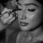 Deepika Venkatachalam Instagram – DEEPIKA 💛

/ 
BTS of the #RnDWedding muhurtham
Hair @hair_by_naemat 
Assitant @suprajhasrajan.makeup 
Photogrpaher @sakshi.ramakrishnan @ananda034 
Styling @stylingbysamiha 
Jewelry @quillsspills 
/
#RnD #RVPxDeeps 
‼️ 
For package details and enquiries WhatsApp – +91 85910 91260
❗️
.

.

.

.
#mumbaimua #chennaimakeupartist #mumbaimakeupartist #makeupinspo #weddingmakeup #southindianbridalmakeup #southindianbride #indianbride #indianwedding #makeupartist #coimbatoremakeupartist #chennaimuah #telugubride #malayalam #muhurthamakeup #weddingsutra #airbrushmakeup #bridesofindia #celebritymakeupartist #keralamakeupartist #kochimuah #calicutmakeupartist #trivandrumdiaries #keralafoodie #bridalmakeupartist #snehamnj