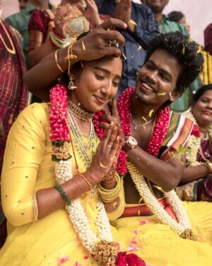 Deepika Venkatachalam Instagram - And then, this magic happened through the golden hour, amidst the sounds of our traditional nadaswaram and parai, with colourful ribbons flying all over us & the breeze causally hitting our faces! 

We knew we were being blessed by our favourite gods when we tied the knot whilst finding our homes in each other's eyes! :’) 🫶🏼 

#RnD #RnDWedding 
#JustMarried #RVPxDeeps #OurFairyTale 
.
📸 @sakshi.ramakrishnan 
Decor @vizhamedai 
Makeup @snehamnj 
Styling @stylingbysamiha 
Jewellery @quillsspills