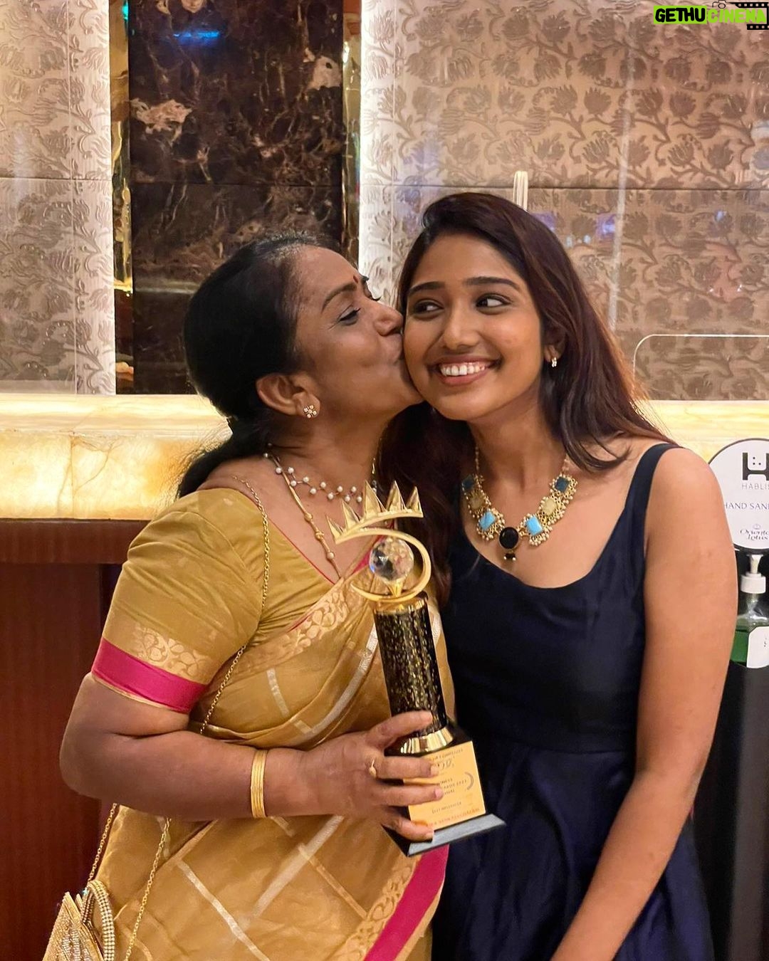 Deepika Venkatachalam Instagram - So Grateful for The last few years because the rough patch taught me how f’ blessed I should be to have gotten a mom like you. You stood. You taught. Be it my personal choices or career choices,You supported. You got fooled as much as I did. You endured my pain as much as you could. You did everything under the sky to get me back to this world. You made me feel warm just like how I would have been if I were in your Womb. And I always feel that God has made me go through all of it with you, just for me to realise and learn it the hard way, what unconditional love truly means. :’) I was legitimately ‘reborn’ ( suffices all possible emotions) and thanks to you for always being my BEST FRIEND and the most LOVING MOTHER. :’) I’ll Ofcourse continue making terrible mistakes 🥲 but still I promise I’ll make it there one day ❤️ “ En kannil eeram vanthal En nenjil baaram vanthal Saaivenae un tholilae.. Kannerae koodathendrum En pillai vadathendrum Solvaiyae an naalilae “ Please don’t keep aging 😭 I love you, Happy Birthday! ❤️ . #ThePhotosanditsParallels