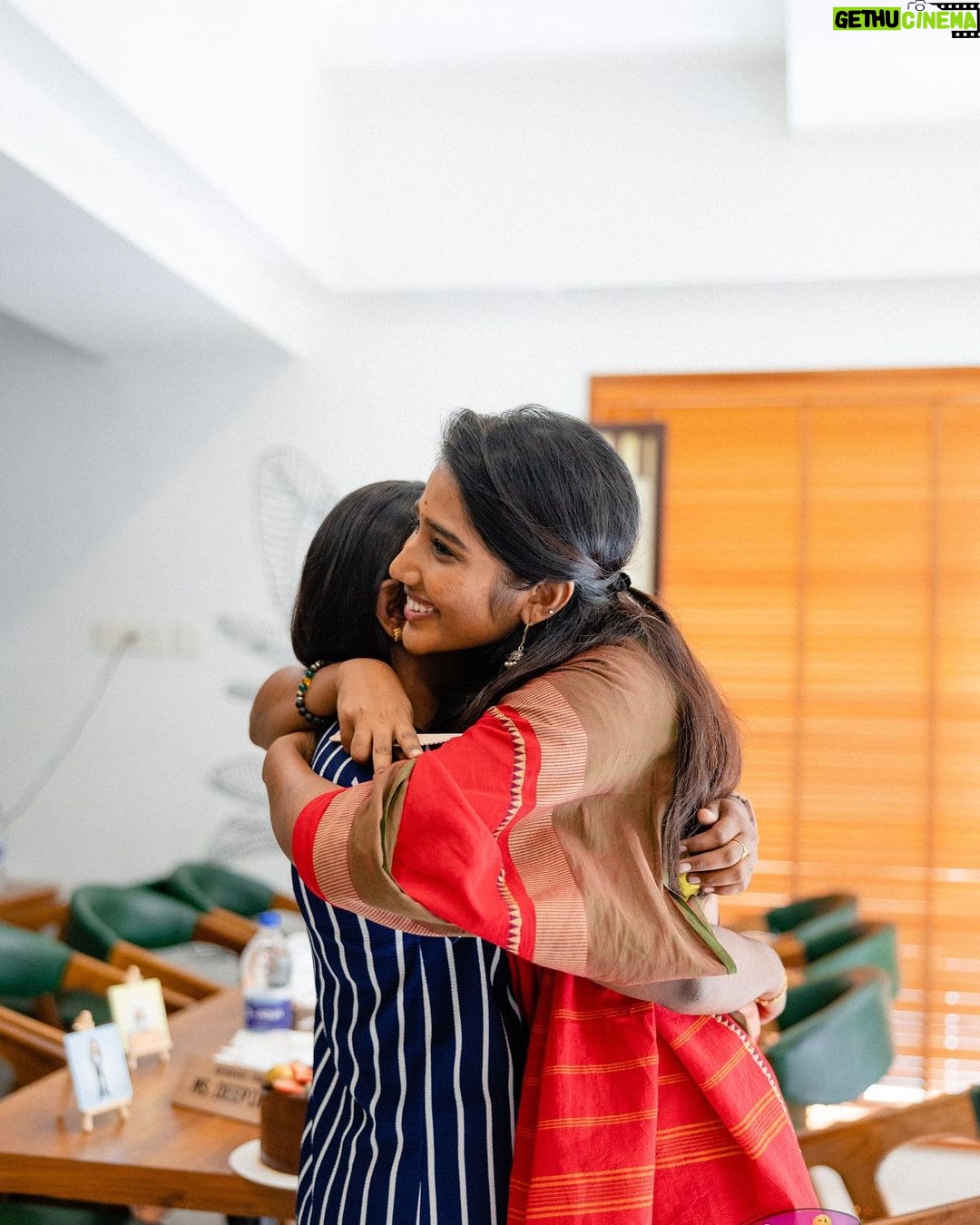 Deepika Venkatachalam Instagram - (2/2) Fan ? Nope. #SisterFam Didn't I say there was a third world that absolutely made my birthday more magical ?! ๐ฅบ My birthdays are always surrounded with people as far as I remember and I've always been brimming with joy but when 2022 started off on a low and I had people walking out of my life & the constant fear of how life would turn up & how this year's birthday would be spent alone locking my doors creeped into my mind and the unknown fear of meeting people or being judged was hard to break. December came and for the first time I wasn't looking forward to spend my birthday at all. But to my surprise, my family and friends took so much time and effort to bring out that smile in me and ensured I had the best birthday than ever before. But what really stole my heart was a girl ( kavi ) from this IG FAM who came over from a different place to surprise me along with @surprise_machi โค๏ธ She was there on the day to wish me and give me a hug that spoke a million emotions. Yes, she was the third world (My #SisterFam from here, the community we've all built together) I was taken aback & surprised when her emotions spoke only in tears!!! I mean who does soo much for an Instagram Influencer? ๐ฅบ๐ Sometimes you find love from such unknown people in a way that it is so powerful enough to keep you motivated and strong to sail through anything that comes you way! I'm a huge sucker for love like this & still remember during an award show, a random girl ( Sri ) came over to hug me and shed tears mentioning she was happy to see me. I really have no words to convey my joy to people like these girls who are so full of love and happiness that they are willing to spread to the world around!! I don't think I had a better birthday surprise than this, ever. All of the ones before were from people who were a part of my everyday and whom I knew would do anything under the sky to keep me happy. But this was special & will forever be special ๐ There was cafe exclusively designed for me with all elements from my life. Honestly super stoked to receive a kind of love this year that I will keep looking back and keep treasuring until forever. Love, D ๐ธ @whatthefahad