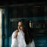 Deepika Venkatachalam Instagram - POV: You are the “MEGHNA” of your own life 🤍 MEGHNA! The topper girl, who is unmoved by Surya at the first instance, understands him but doesn’t budge for words. Moves to pursue her dreams, an ambitious next door simple girl later falls for a kind of love that hits her life in a beautiful and a graceful way! 🤍 It makes me wonder, If Meghna never left us on screen, I’m sure that happily ever after would have looked dreamy, content and nothing short of a fairy tale! Yes? 🤍 Some on screen characters have that deepest impact on your life that you might turn so many pages of your life but the trace of that character keeps reminding of you some tiniest and pleasant moments that keeps your heartful! She was Magic! She was Charming! She was so fascinating! She was an “Anjala” What would possibly run in the mastermind of GVM when he writes these characters? Was Meghna a whole bunch of everything that GVM personally saw in all the women around him? Is Meghna living in the heart and soul of all of us? Probably!! Meghna is you! Meghna is me! Meghna is that girl you meet everyday! Meghna is that girl you meet just once in your lifetime! She’s strong, full of love, subtle in her thoughts and honestly an ordinary girl who makes her people feel extra ordinary!! 🤍 This one of a kind extremely pleasant white dress only reminded me of Meghna and like every other girl who admire her then and now, I’ve also wanted to bring out that kind of a simple person in me and here it is! There are always few moments in life that makes us wonder, if this is it we are living for? When it happens you’d know. But when you know, hold on it tight like there’s no tomorrow! It would bring you the loveliest of smiles and a kind of joy that you’ve never experienced!!! If Meghna is Magic, aren’t we all also one? 🤍 This is for every Meghna out there!!!!! “Ival yaro yaro theriyadhe, ival pinnal nenje pogade pogade.. Idhu poiyo meiyo theriyadhe, ival pinnal nenje pogade pogade....” 🎵 🎶 ♥️ . . 📹 @hariz_comrade 🤍 Outfit customised by @label.keara 🌙 . . #breakDstereotypes #deepika #chennaiblogger #chennaiinfluencer #reelit #meghna #vaaranamaayiram