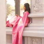 Deepika Venkatachalam Instagram - Sarees that makes you fall in love at the first sight! Ft. @aaranyasilks 💕 Tbh, I got this saree half hearted, but I fell in love with it, the minute I opened the package. ( Pictures can't really do justice to this beauty, hence proved feels ) It's a pure handloom silk saree with gold handwoven detailing butta work on the baby pink shade and koravai hand motif work in the dark pink shade border. This piece would be a great choice to wear it for engagement and reception parties. Classy, stylish, traditional and beautiful all at once❤️ The saree is so soft that it feels like a second skin. So Light weight, breezy and so so so comfortable, and the quality! Aaahhhhh!! I wish you all could touch & feel it in person. Trust me when I say, you can roam around in it all day long! Team #bridesmaids note pannunga dawww🌝 This beauty can be styled in so many ways, but we decided to go for the simple look with full sleeve blouse(D's fav style🙈), bangles matching to the border shade and contrast pearl earring. Again special mention to @stitchhousesalem for stitching the blouse so beautifully that I can reuse it many times😍 I definitely looked at myself in the mirror more than three times, than usual. Not sure if its because of the saree or the flawless makeup that goes so well with it. What do you guys think?🥹💭 . 📸 @kanmaniphotography Dolled up by @chisellemakeupandhair & @saisubha_hairstylist . #deepika #chennaiblogger #chennaiinfluencer #styling #sareestyling #weddingideas