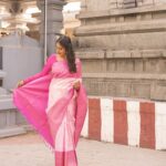 Deepika Venkatachalam Instagram - Sarees that makes you fall in love at the first sight! Ft. @aaranyasilks 💕 Tbh, I got this saree half hearted, but I fell in love with it, the minute I opened the package. ( Pictures can't really do justice to this beauty, hence proved feels ) It's a pure handloom silk saree with gold handwoven detailing butta work on the baby pink shade and koravai hand motif work in the dark pink shade border. This piece would be a great choice to wear it for engagement and reception parties. Classy, stylish, traditional and beautiful all at once❤️ The saree is so soft that it feels like a second skin. So Light weight, breezy and so so so comfortable, and the quality! Aaahhhhh!! I wish you all could touch & feel it in person. Trust me when I say, you can roam around in it all day long! Team #bridesmaids note pannunga dawww🌝 This beauty can be styled in so many ways, but we decided to go for the simple look with full sleeve blouse(D's fav style🙈), bangles matching to the border shade and contrast pearl earring. Again special mention to @stitchhousesalem for stitching the blouse so beautifully that I can reuse it many times😍 I definitely looked at myself in the mirror more than three times, than usual. Not sure if its because of the saree or the flawless makeup that goes so well with it. What do you guys think?🥹💭 . 📸 @kanmaniphotography Dolled up by @chisellemakeupandhair & @saisubha_hairstylist . #deepika #chennaiblogger #chennaiinfluencer #styling #sareestyling #weddingideas