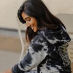Deepika Venkatachalam Instagram - Somehow, a comfy hoodie just tends to feel like home. Isn’t it ? 🥹 ❤️ Barged into your feed today just to remind you all that today is the last day of @heavymetal_clothing ‘s INAUGURAL SALE. Vouching for these suoer affordable & super soft fabrics and classic hoodies & joggers!! ( Flat 30% discount on all products. Use the coupon code “2022” to avail it. ) TODAY IS THE LAST DAY broooooo! Goteeeet? 🤯 . 📸 @thatmadraskaran #chennaiblogger #chennaiinfluencer #styling #hoodie #newyearsale