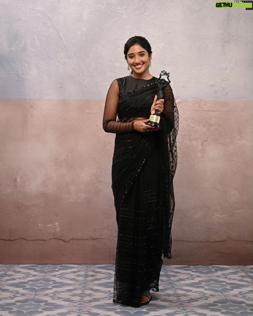 Deepika Venkatachalam Instagram - Heartly congratulations to @deepika_v__ for winning the "Special Mentions - Digital" title at She Tamil Nakshatram Awards ’23 presented by Lakshmi Krishna Naturals ( @lakshmikrishna_naturals ). . . Photography - @balakumaran.19 Curated by - @deekshitanikkam Equipment Partner - @nikonindiaofficial Category Sponsored by @gostaydigital . . #sheawards #deepikavenkatachalam