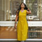 Deepika Venkatachalam Instagram - #DiwaliwithD (3/10)💛 Imagine wearing an outfit and feeling like a main character of a GVM movie in an instant! One such outfit is this yellow kurta set from @vastara_thelabel 💛✨ Everything about this outfit is just perfect from the smart V neck detailing to the hand woven buttas in the trousers. And the best part is the slits with cute tassels on both the side. Aaaaahhh!! 😍 ( swipe left to have a look. I’m double sure you’ll fall in love) This Kurta set reminded me of Nithya from NEPV and kept the styling in the same vibe with smoky eye makeup, jumkhas, stack of bangles and yesss the iconic nose pin 🙈 Trust me this will be a comfortable outfit to laze around after having a heavy lunch and visit friends in the evening. Your D personally love the whole look so much, but does my #instafam approve this look?💭 . 📸 @mukesh__dm 📍 @themayflowerchennai . #deepika #DiwaliwithD #chennaiinfluencer