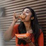Deepika Venkatachalam Instagram - When I need a taste of home, Popeyes is where I go. It’s comfort and flavor in every bite! 🍗 @popeyes_india 🧡 Now serving at these new destinations - 1) ECR, Chennai - 29th Sep 2) Besant Nagar, Chennai - 30th Sep 3) KK Nagar, Madurai - 30th Sep #popeyesindia #popeyesinchennai #chennai #friedchicken #lovethatchicken #storelaunch #ECR #Besant Nagar #Madurai