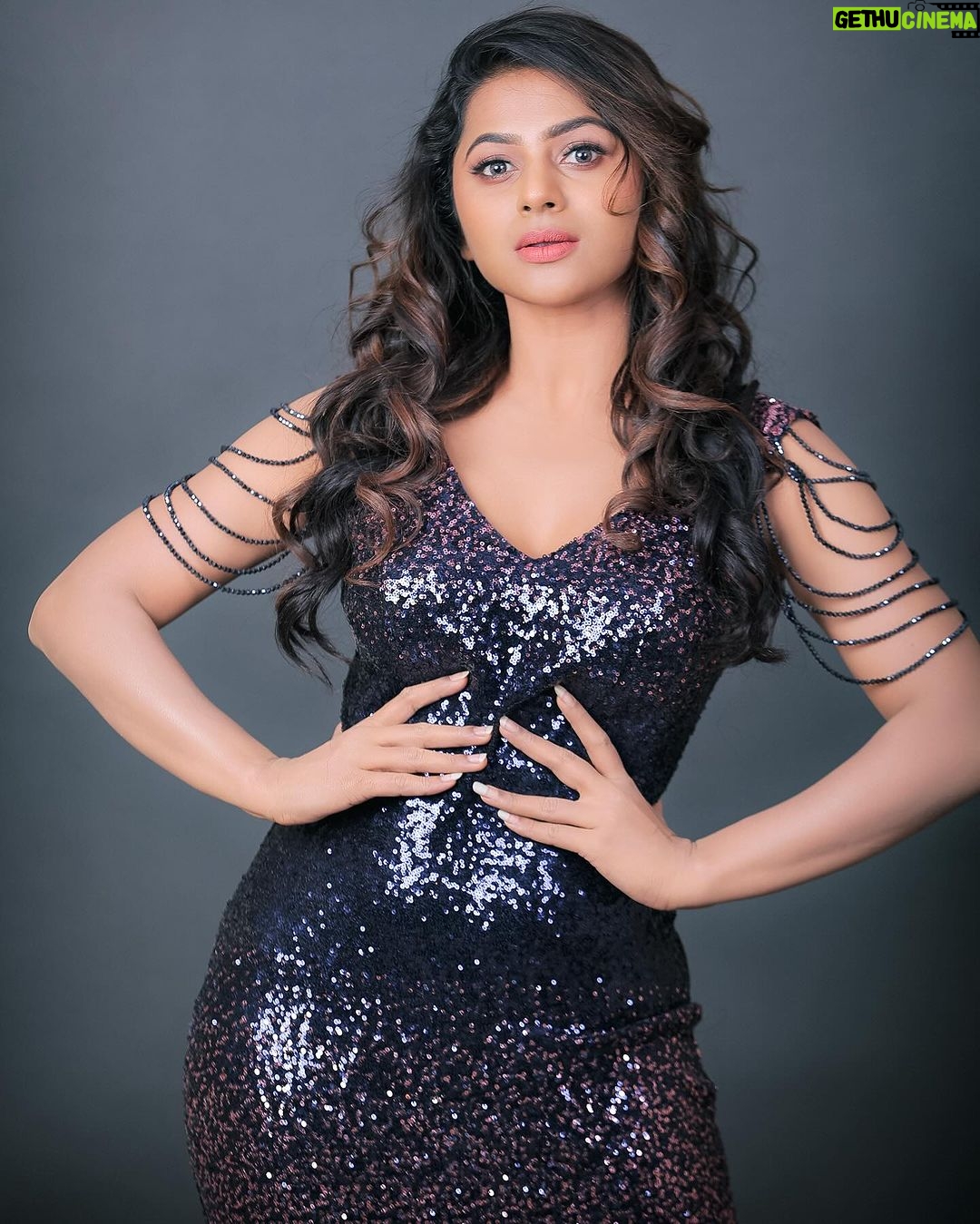 Delna Davis Instagram - Makeup @kalaiartistry . 📸 @dhanush__photography . Hairstylist @uma_rajesh_makeupartistry