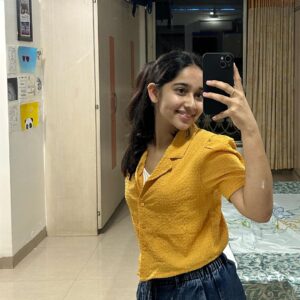 Deshna Dugad Instagram - Chamak ✨
.
.
#deshna #deshnadugad