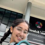 Deshna Dugad Instagram - As you all know i can’t daily go to school but jitna bhi main jati hu I just feel so so so good to be there and it actually feels like home with all your childhood memories right there and current memories you are making right there with your besitess and teachers 🏠🥹 Thank you @omnischooledu ❤️🥹🧿🏠🖇️📚 . . #deshna #deshnadugad #school #schoollife #10thclass #lastyear #memories