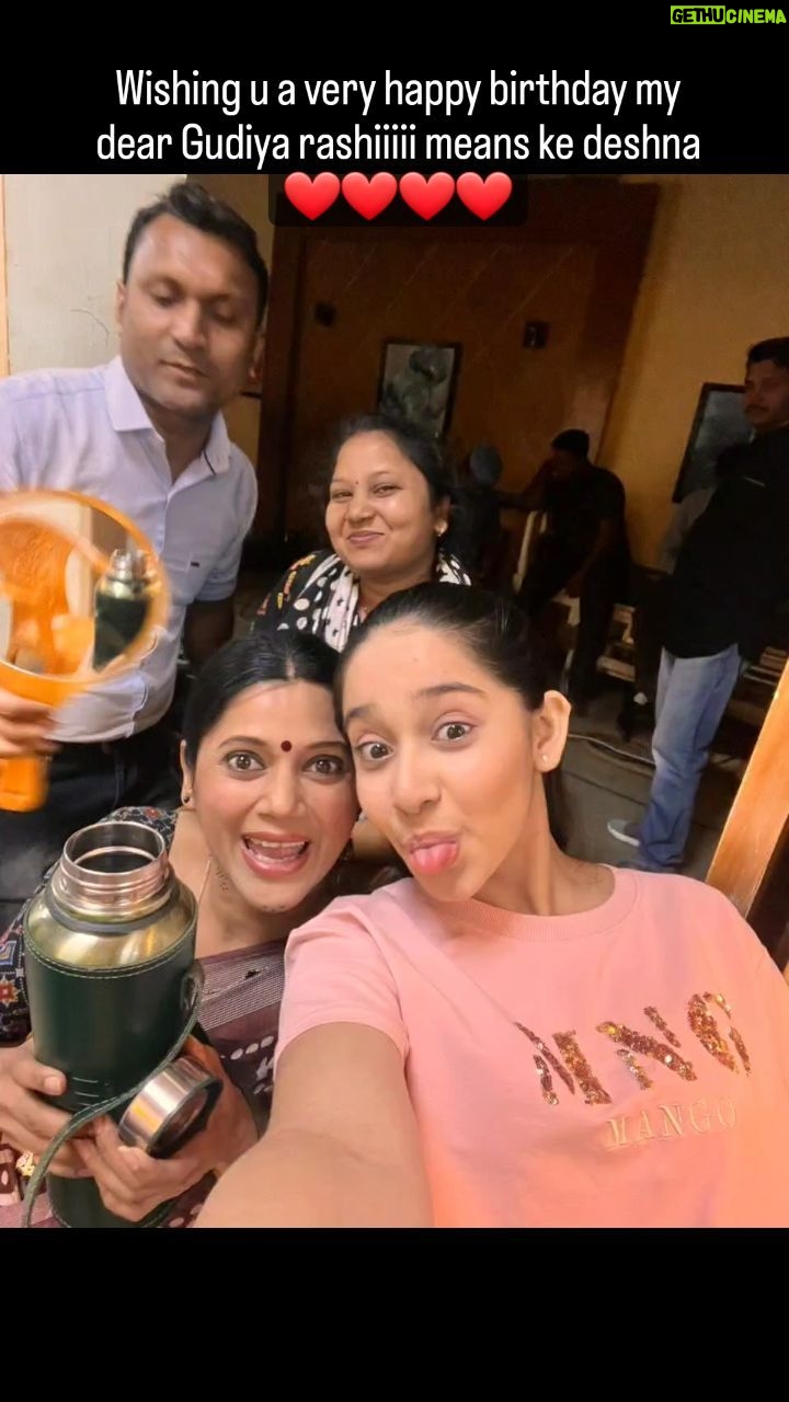 Deshna Dugad Instagram - Wishing my dear Gudiya rashiii a very happy wala birthday ❤️❤️❤️.....You are so much fun to work with ..be with...Certainly u hv an extremely bright future Desi girl..rock on....Muaahhhhhhh❤️🙌🙌🙌