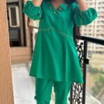 Deshna Dugad Instagram - I am so excited to wear @zanaashindia🥹♥️ And soo ready to take gifts on rakshabandhan 😅, are you too???!!!! 🥳🥳 Check out @zanaashindia now … as you cant miss on their new collection 😍 . . #deshna #deshnadugad #zanash #handmadeclothes #traditional #rakshabandhan #grwm #grwmmakeup