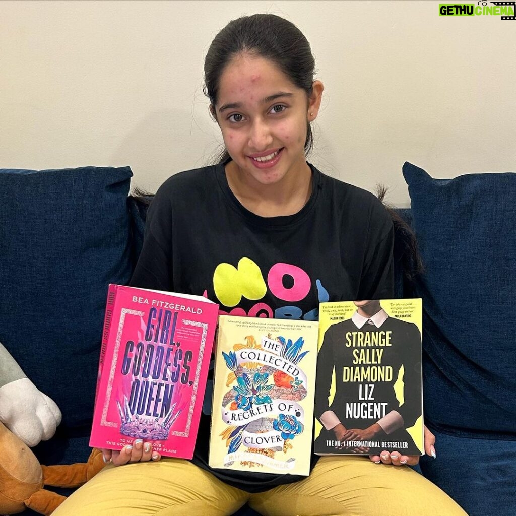 Deshna Dugad Instagram - Got this marvellous collection of books from @penguinindia ♥️🐧📚 Go grab your fav books from them now🥰 . . #desh #deshna #deshnadugad #reading #bookstagram #book #novels #fiction #readingbook