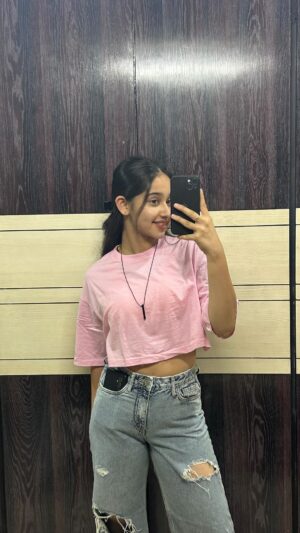 Deshna Dugad Instagram - Trending 🔥
.
.
#deshnadugad #deshna #trendingreels #trendingnow #trending #dance #reelsinstagram #reelitfeelit