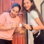 Deshna Dugad Instagram - Trending🩵 . . . . . . . #reelsinstagram #reelsinstagram #reelsvideo #reelsindia #reelitfeelit #reef2reef #likeforlike #harsiddhi___21 #harsiddhisoni⚡️ #deshna #deshnadugad #friendship #friendforever