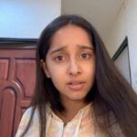 Deshna Dugad Instagram – Mention the most talkative person you know😂🥲
.
.
#deshna #deshna #deshnadugad #talk #talkative