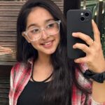 Deshna Dugad Instagram – Mirror selfies are the best 😎♥️
.
.
#deshna #deshnadugad #mirrorselfie #selfietime #photos #photooftheday