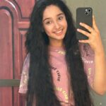 Deshna Dugad Instagram - Messy hair , don’t care 💆‍♀️🤝 . . #deshna #deshnadugad #messyhair #hairstyles #naturalhairstyles #natural #smile #befikar