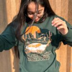 Deshna Dugad Instagram - Love for hoodies - @wakai.fashion 🧥 . . #deshna #deshnadugad #taylorswift #swiftiee #ad #collab #songs
