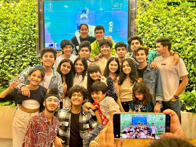Deshna Dugad Instagram - ♥️🥳 . . #friendship #deshna #deshnadugad