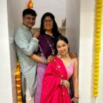 Deshna Dugad Instagram - Day 1 - Mehendi ,Mangal saad 🍃🧿❤️💅 . . #ssvivah #deshna #deshnadugad #bhaikishaadi #cousins