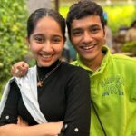 Deshna Dugad Instagram - ♥️🥳 . . #friendship #deshna #deshnadugad