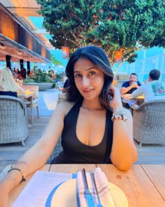 Dhanashree Verma Instagram - Behind the scenes of our Din Din 🍜🍽️🍲🌷