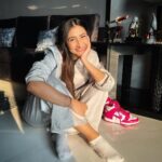 Dhanashree Verma Instagram - Setting trends in my own relaxed rhythm 🩷