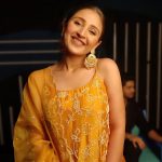 Dhvani Bhanushali Instagram – Incoming kudiness 💥💛